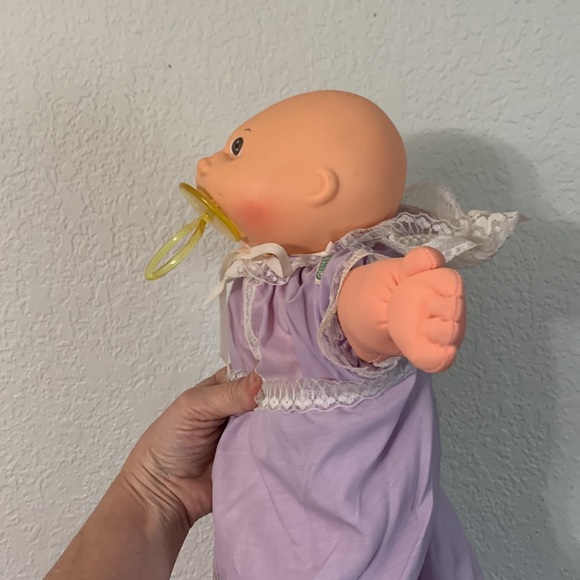 Cabbage Patch doll Preemie brown eyes purple gown 1982 - Picture 4 of 11